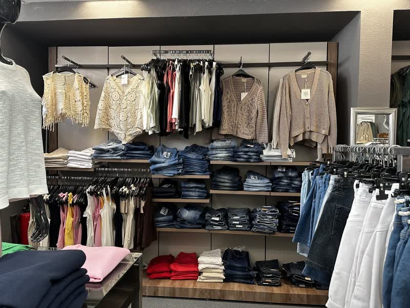 Damenmode Kollektion